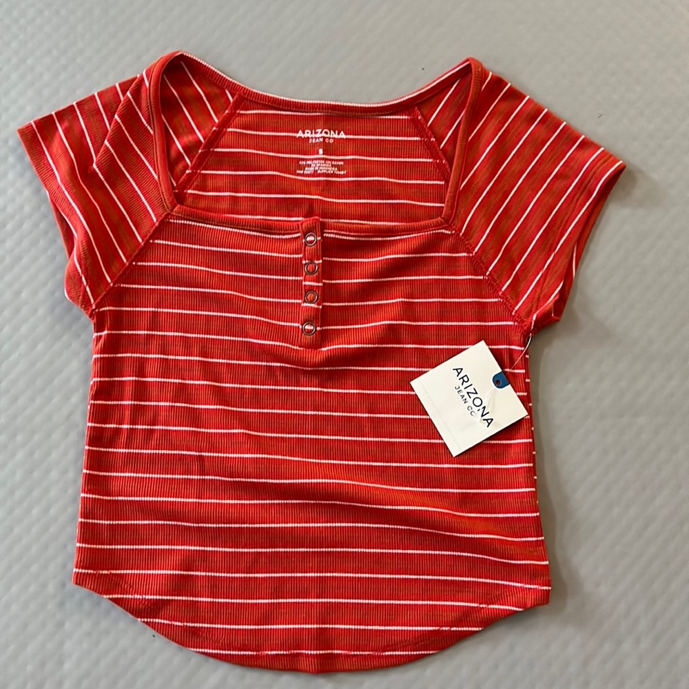 Arizona low cut short